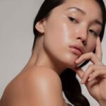 Glass skin: por que a pele luminosa virou uma obsessão no skincare coreano