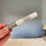 Como remover rímel super resistente? Conheça esse produto!