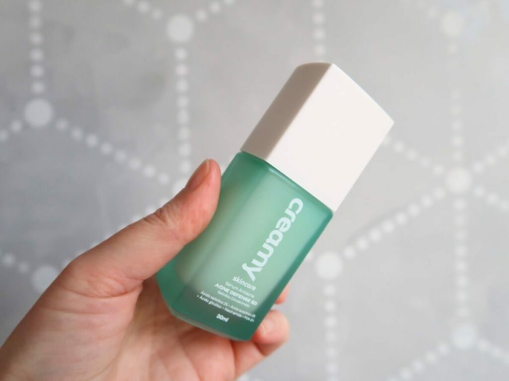 Testei na pele oleosa: Acne Defense 5D Creamy