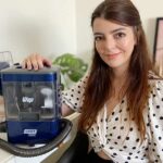 Limpando o sofá com a WAP Spot Cleaner