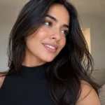 Que batom usar com roupa preta? Os tons que deixam o look mais elegante