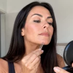 Pelos no queixo nas mulheres: porque aparecem e como removê-los sem irritar a pele